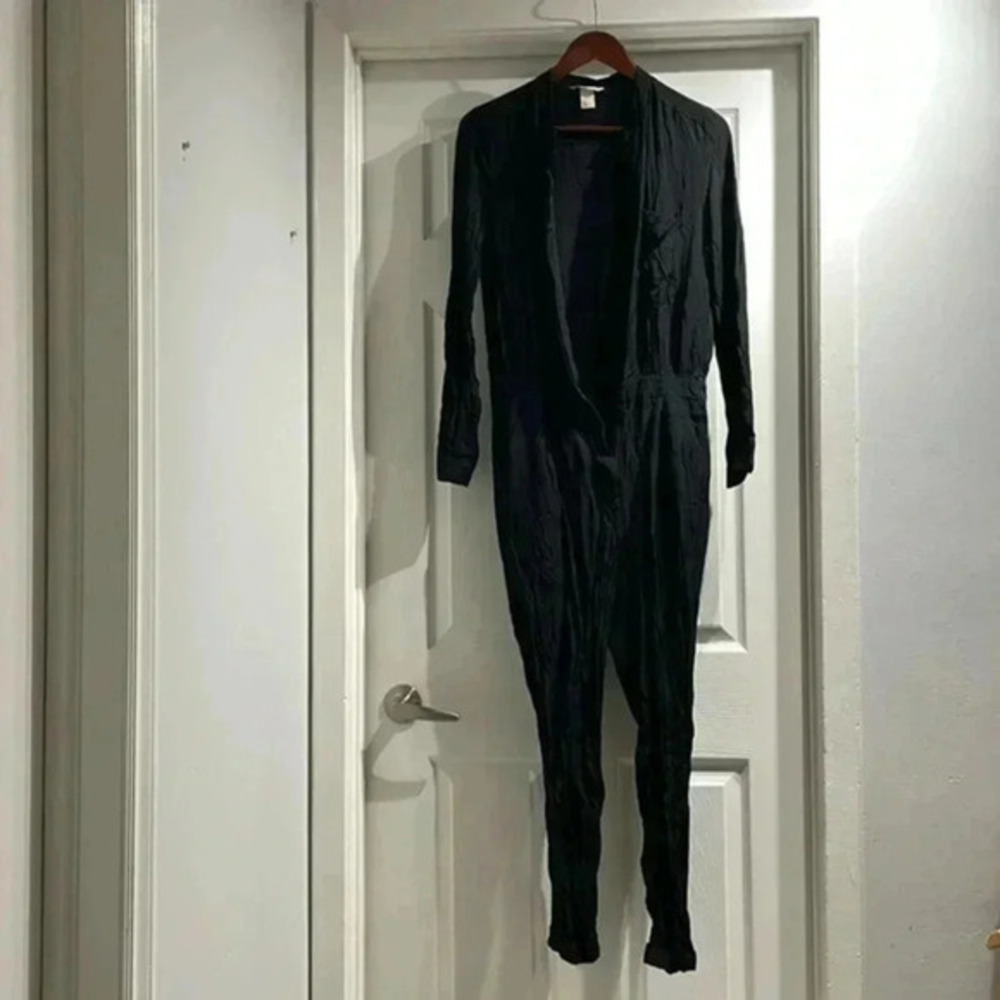 Black Jumpsuit‎
